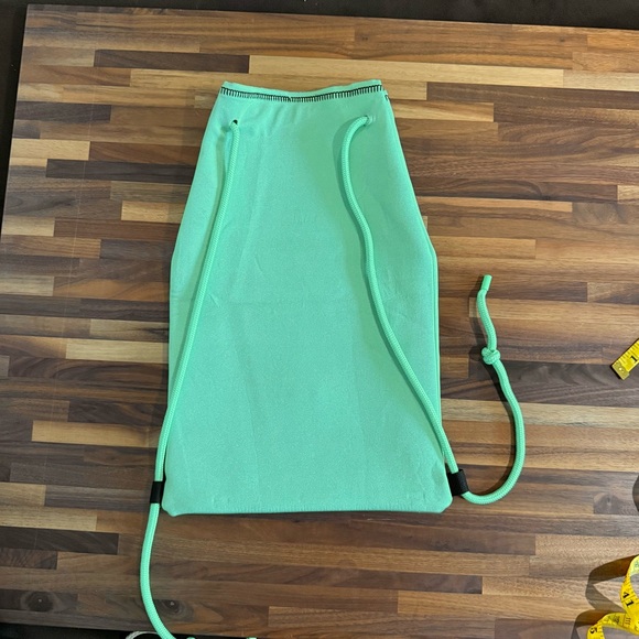 Triangl drawstring Backpack - Picture 2 of 14